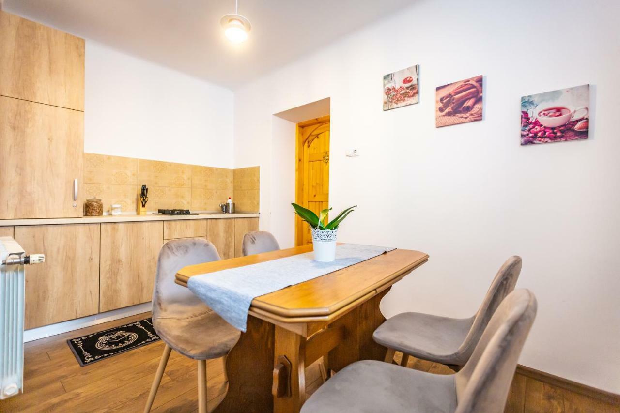 Central Apartment Braszów Zewnętrze zdjęcie