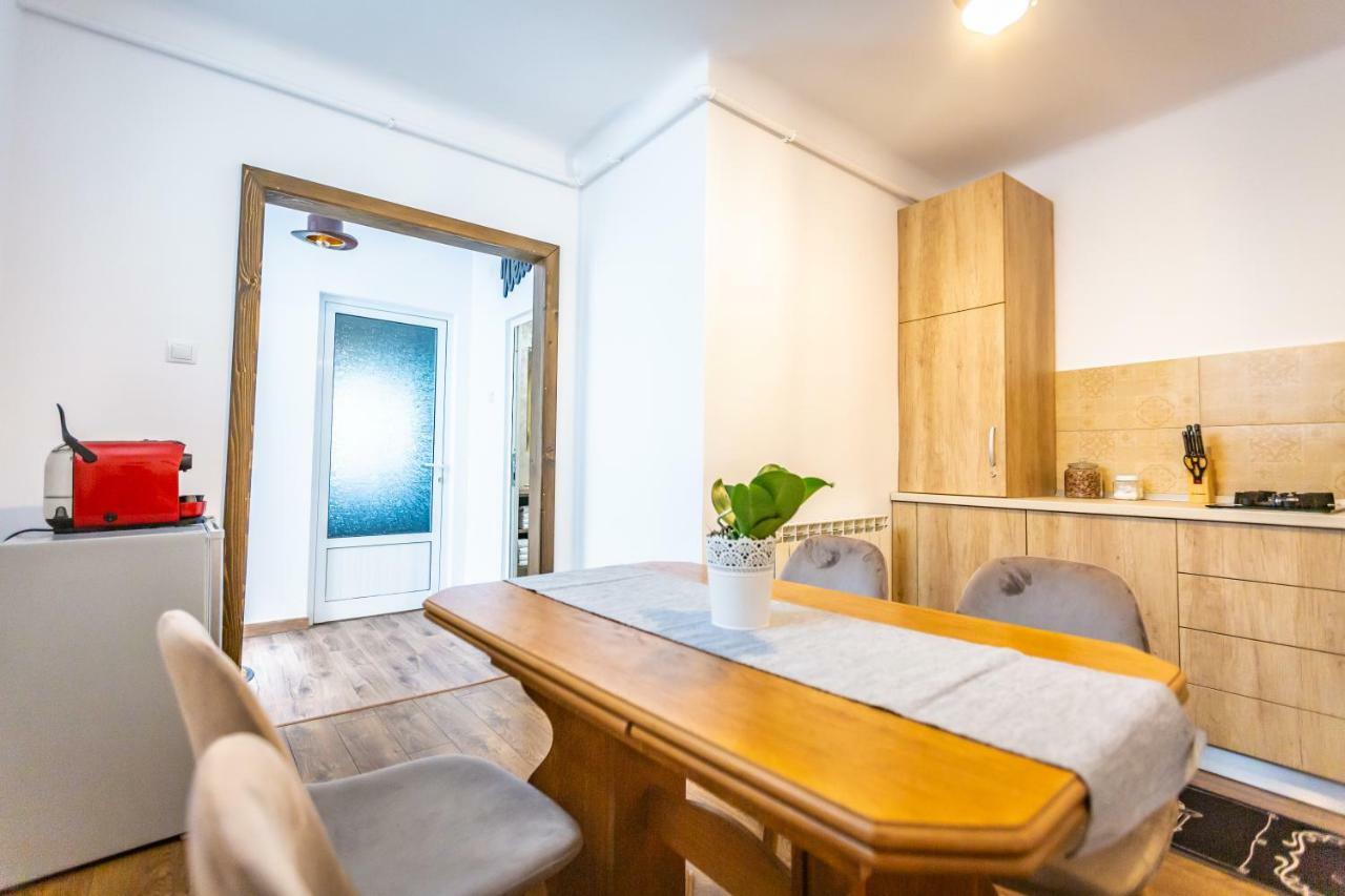 Central Apartment Braszów Zewnętrze zdjęcie
